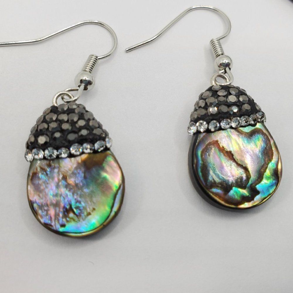 Hand Crafted Natural Shell Jewelry Set - Picture 12 of 15